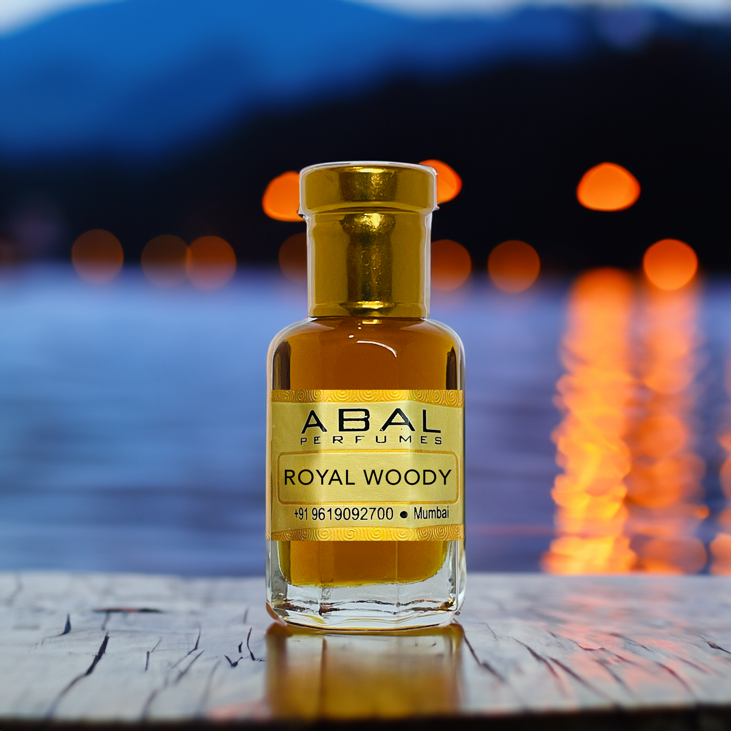 Royale Woody Premium Attar